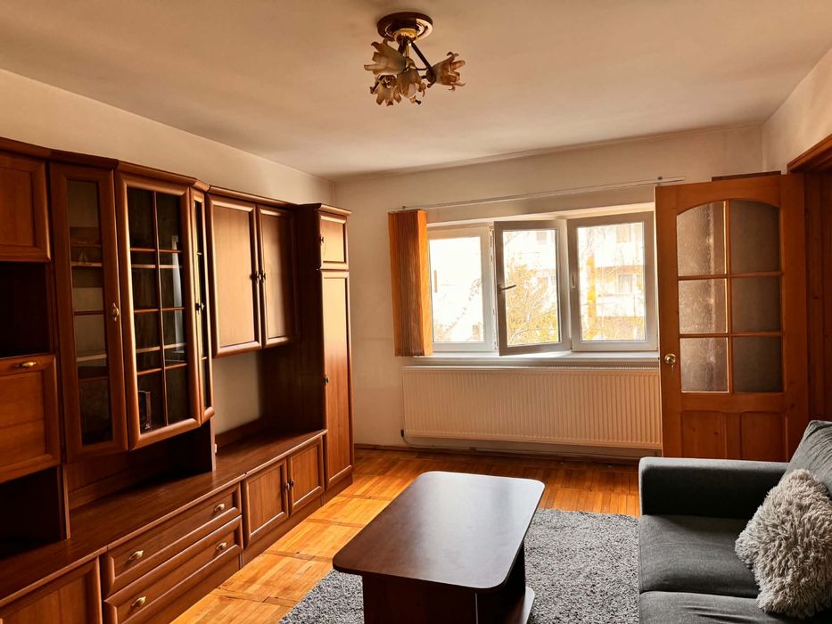 Apartament 2 camere de închiriat