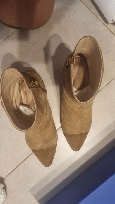 Vand ghete Stuart Weitzman