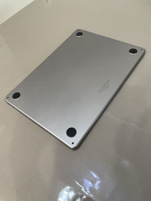 Macbook air m2 256 gb