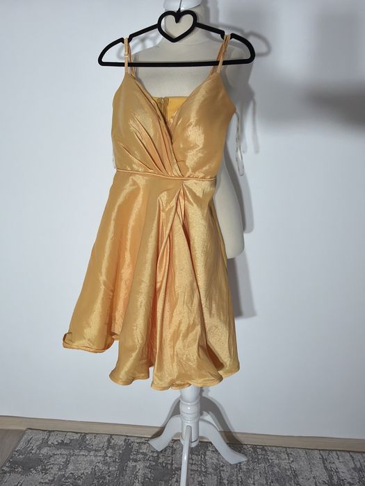 Rochie ca si noua 38