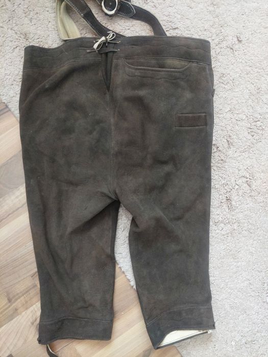 Pantaloni bavarezi pentru festival oktoberfest,piele intoarsa