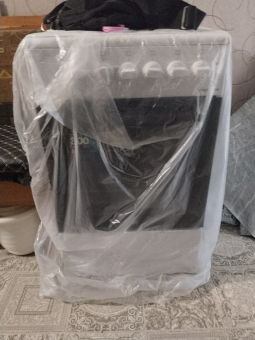 Продам Эл плиту4х.