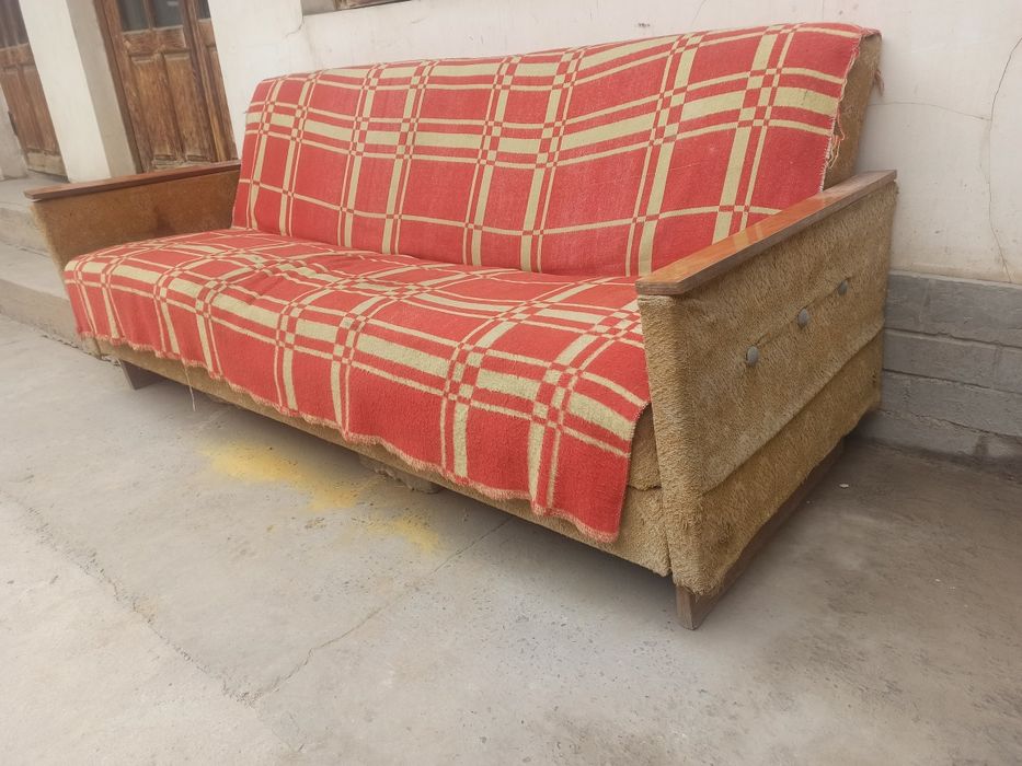 Диван Россия продается