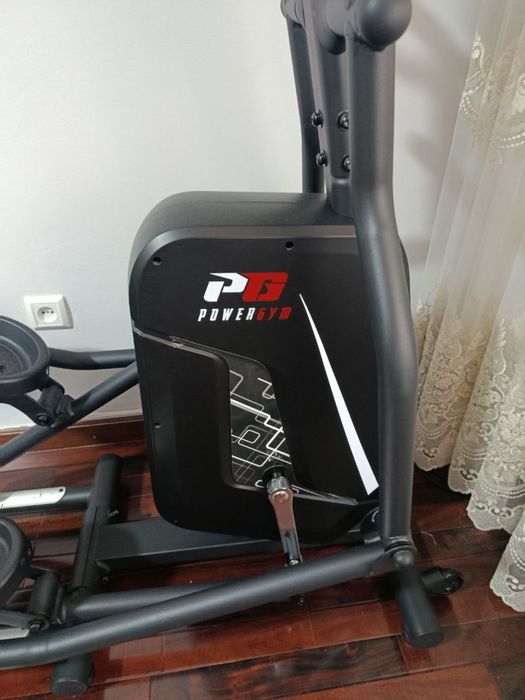 Продается эллиптический тренажер Power Gym