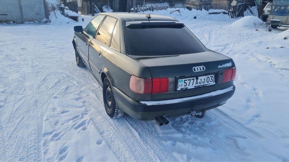 Ауди б4 90 торг не большой