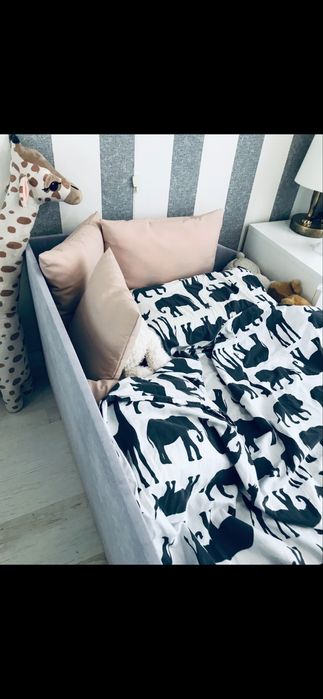 Тапицирано легло