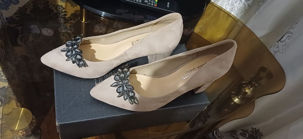 Туфли новые 37 размер 15тыс