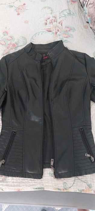 Отдам куртку б/у