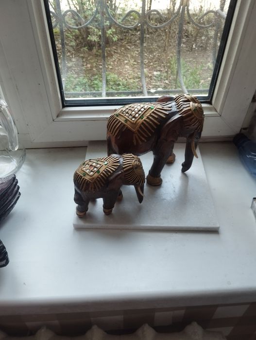 Сувениры,слоны,ракушки