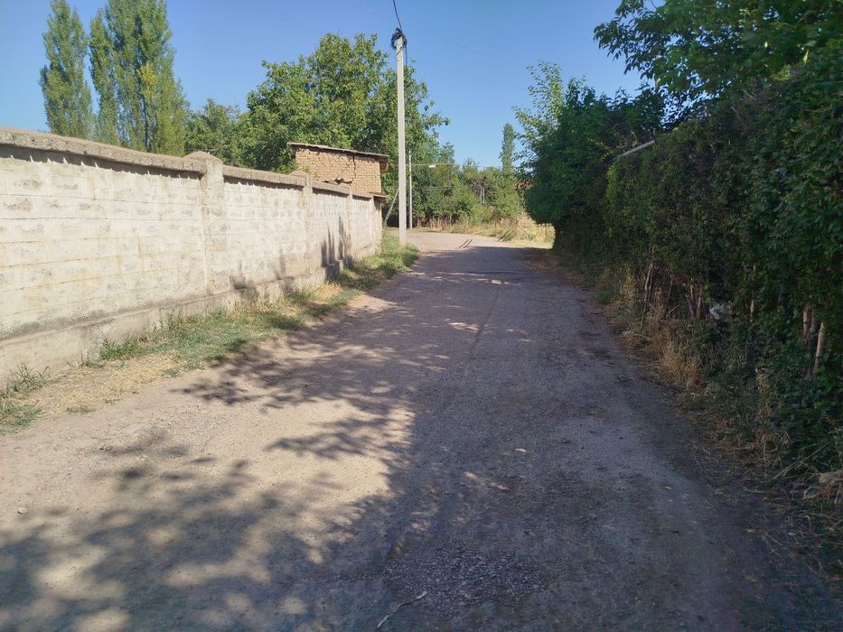 6 sotik yer sotiladi