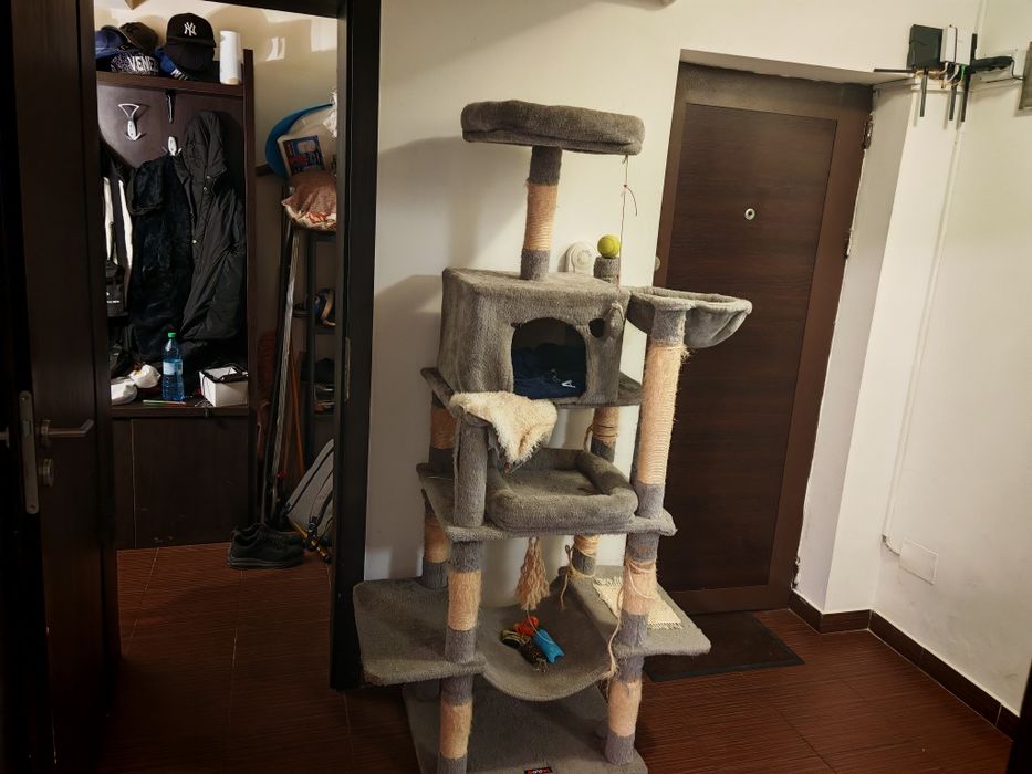 Vand apartament cu 2 camere