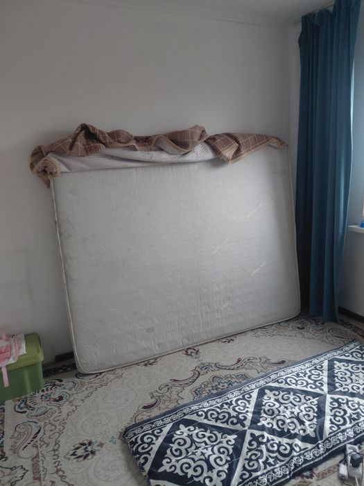 Продам матрас б/у