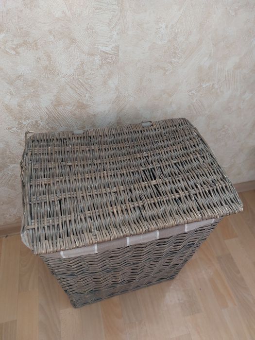 Корзина из бамбука