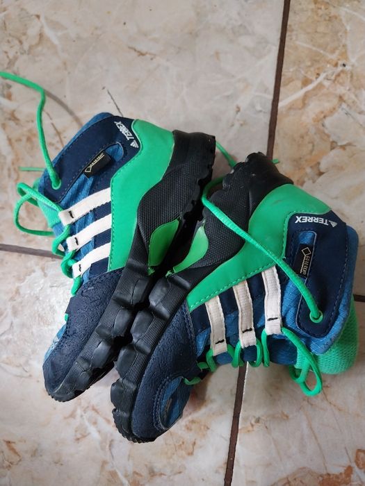 Ghete primavara /toamna,adidas mar 26