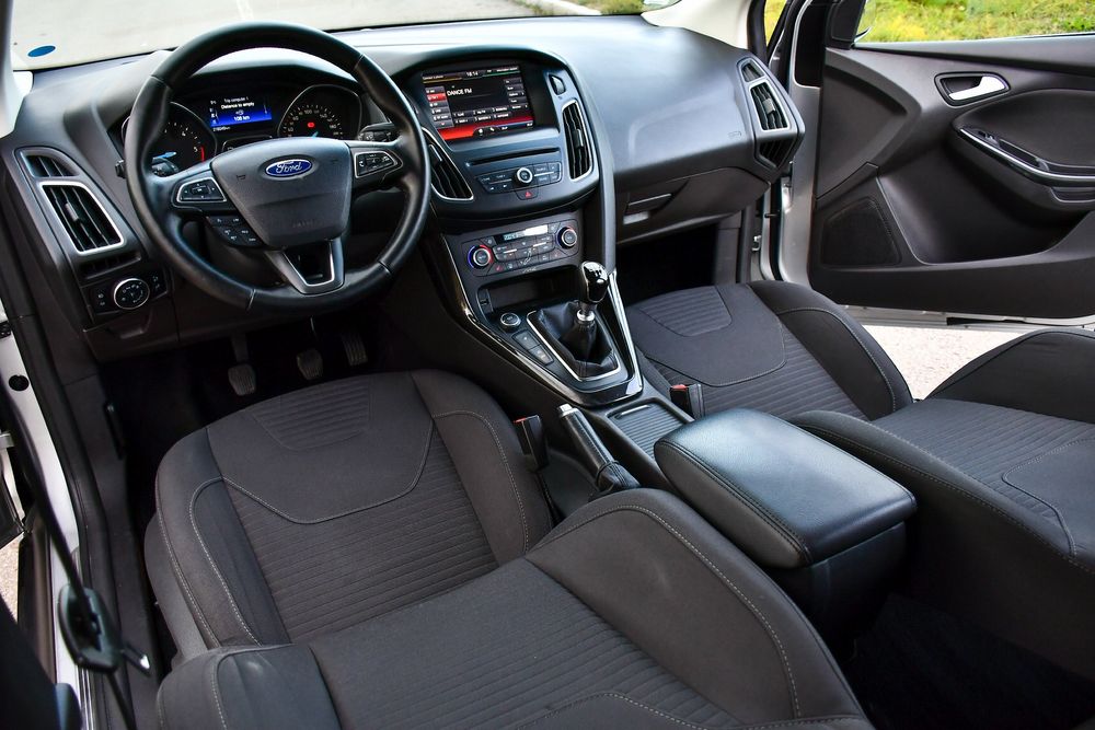 Ford Focus Titanium 120 Cp Euro 6 Camera Masalier Incalzire Scaune