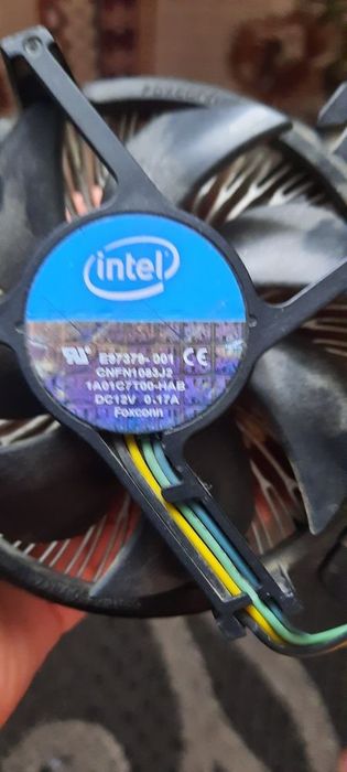 Продаётся комплектующие срочно