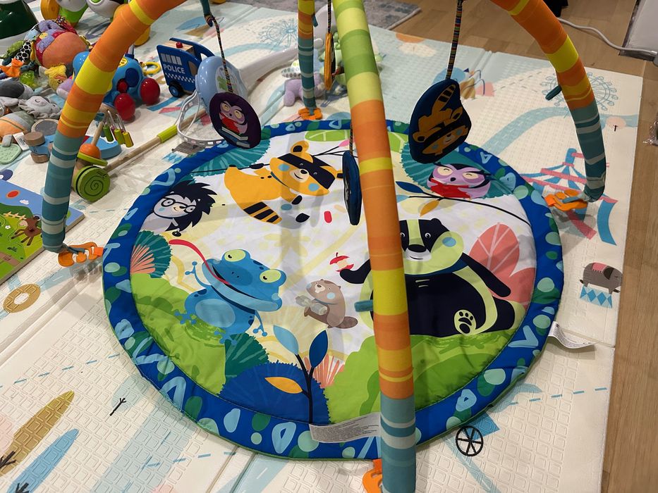 Детски играчки, активна гимнастика и др