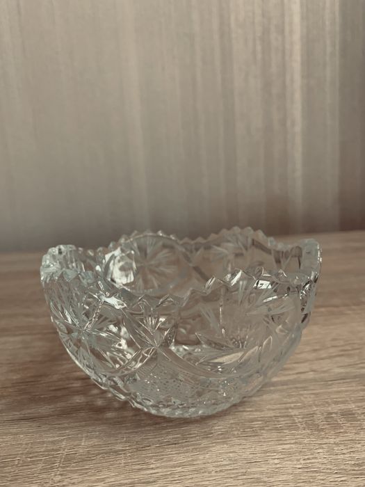 Хрустальвые вазочки