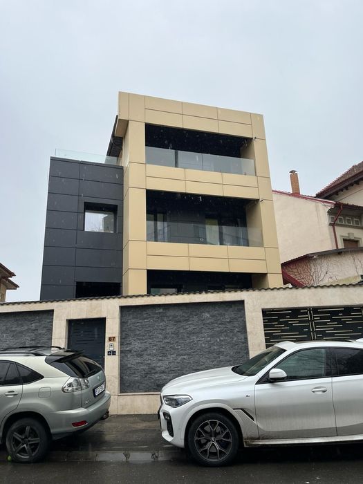 Inchiriez spatiu de birouri premium - zona Muncii  proprietar