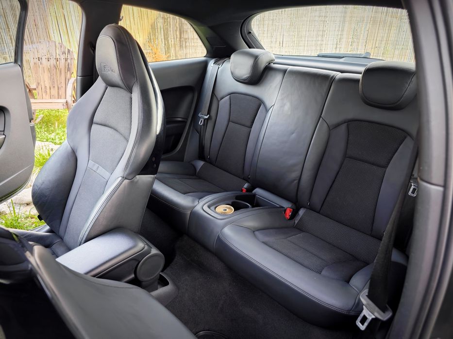 PROPRIETAR de 8 ani - vand Audi A1 Coupe S-line 1.6 TDI 2012 (schimb si cu motocicleta)