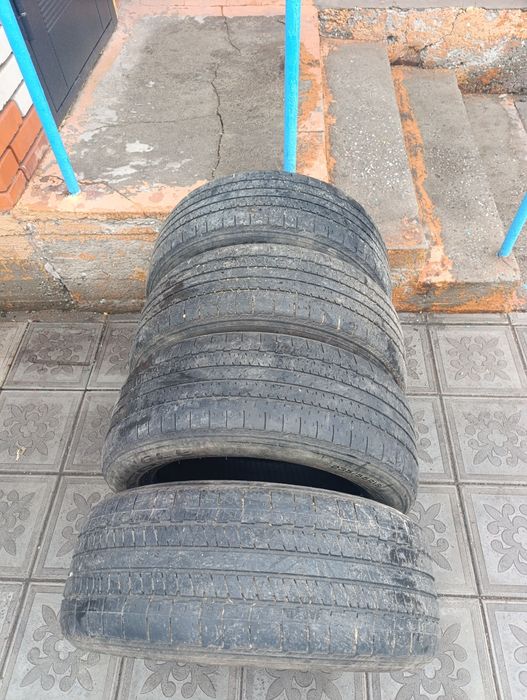 Продам летние шины 235/55/18