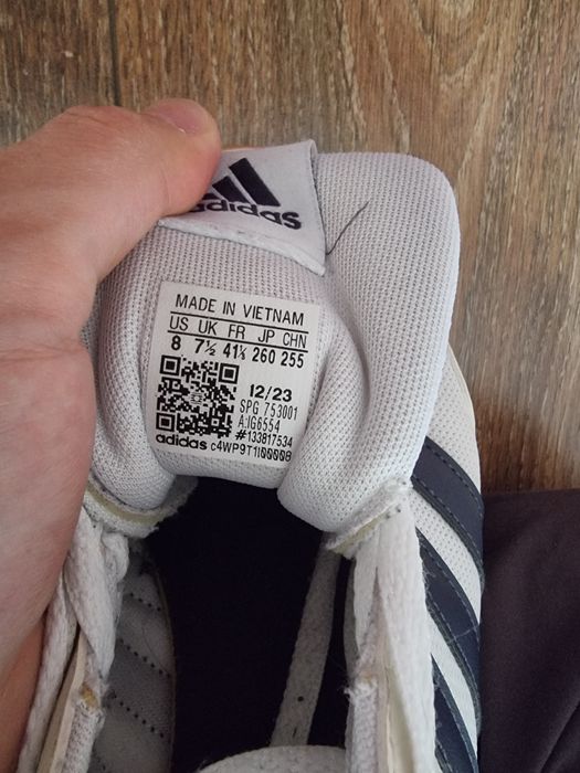 Кроссовки addidas