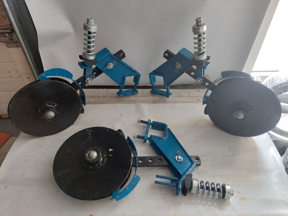 Brazdar fertizare spc cu dublu disc