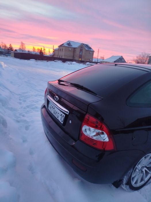 Лада приора в хорошем цвете с гбо