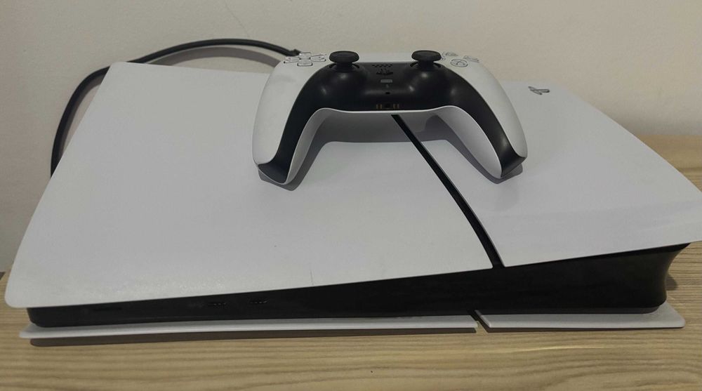 PlayStation 5 Slim Digital Edition 825GB SSD