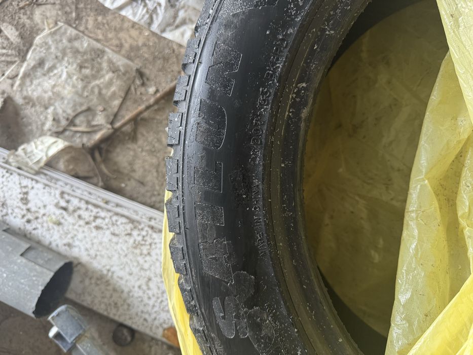 Резина  зима от камри 70