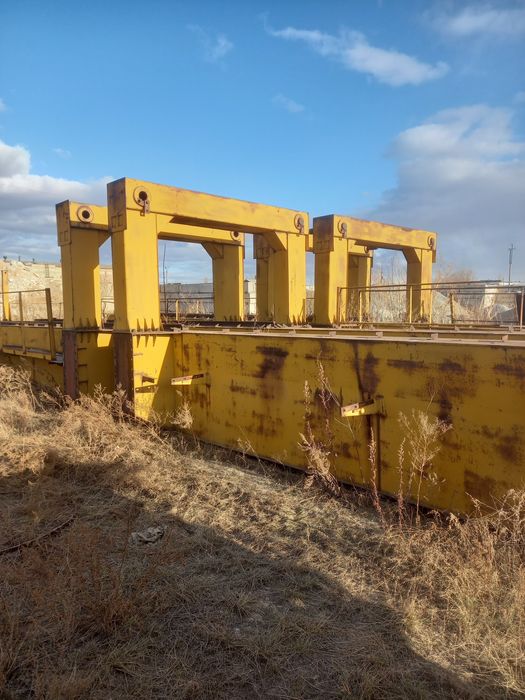 Продам козловой кран.