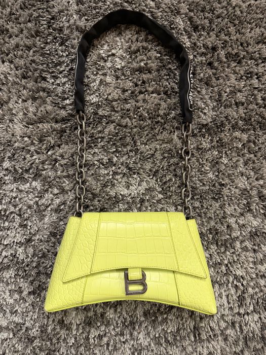 Дамска чанта на Balenciaga limited edition