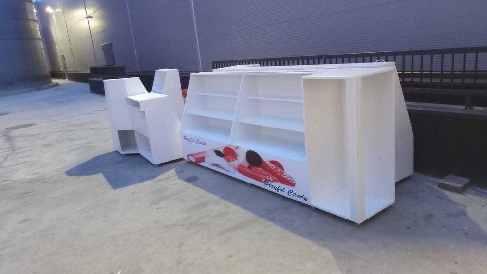 Mobilier insula Mall