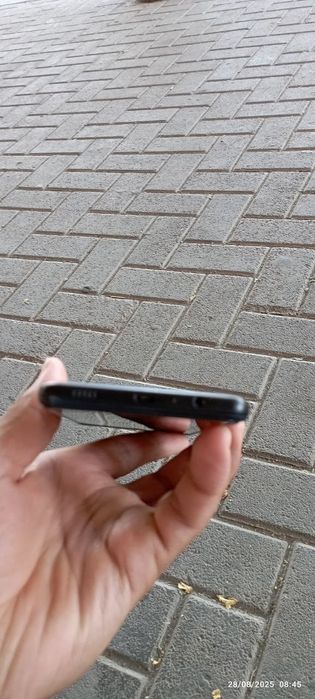 Samsung A02 sroshni sotiladi 500ming