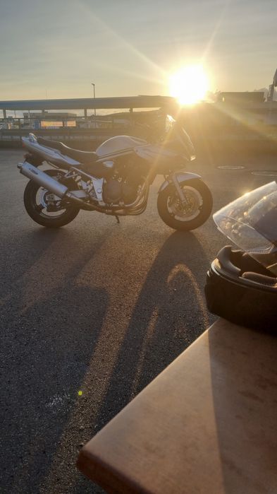 Suzuki bandit gs1200 s
