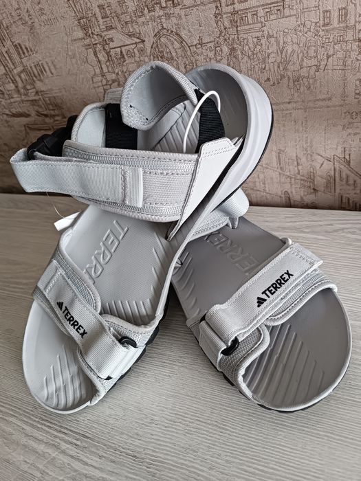 Оригинальные сандали adidas