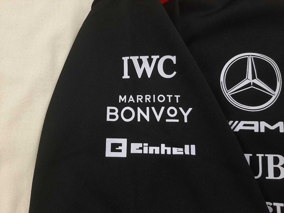 Mercedes AMG F1 Team - Оригинална мъжка тениска размер L