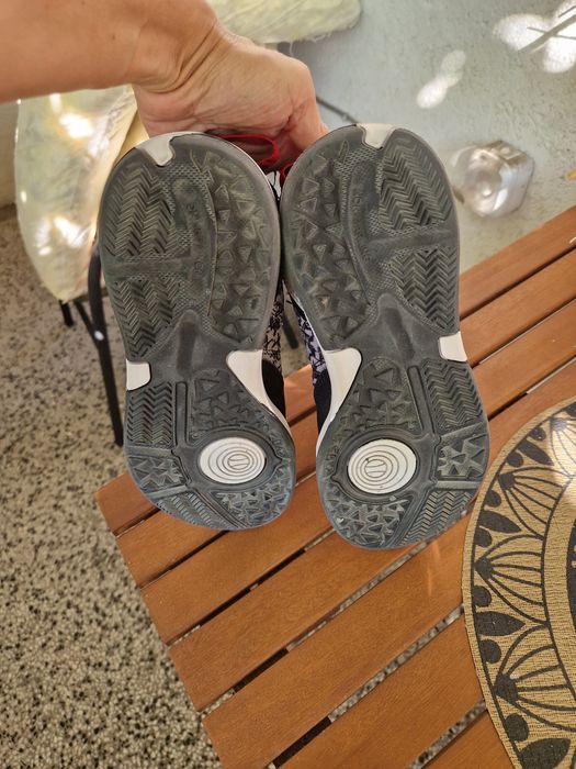 Баскетболни обувки