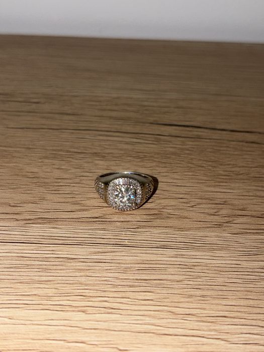 inel moissanite
