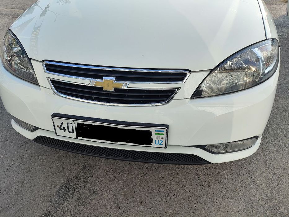 Аренда авто (белая жентра)