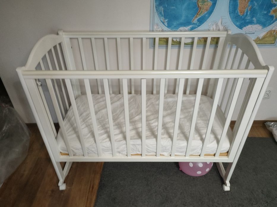 Кроватка детская
