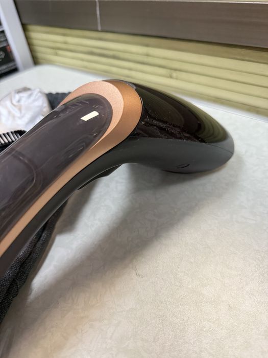 Уред за гладене с пара Philips