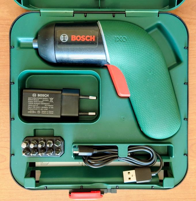 Сет Daewoo 3 машини и BOSCH IXO 6 в кутия+приставка тирбушон Bosch IXO