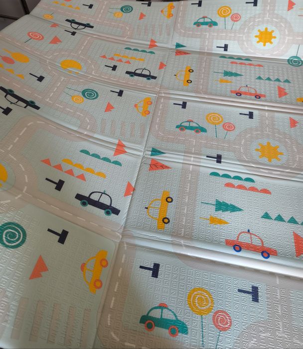 Детско килимче за пълзене и игра от термоизолираща пяна 180 х 200 х