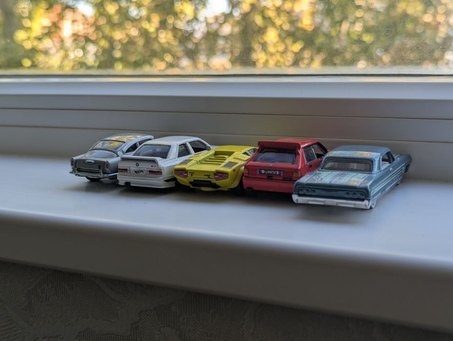 Hotwheels premium от 500 до 2000