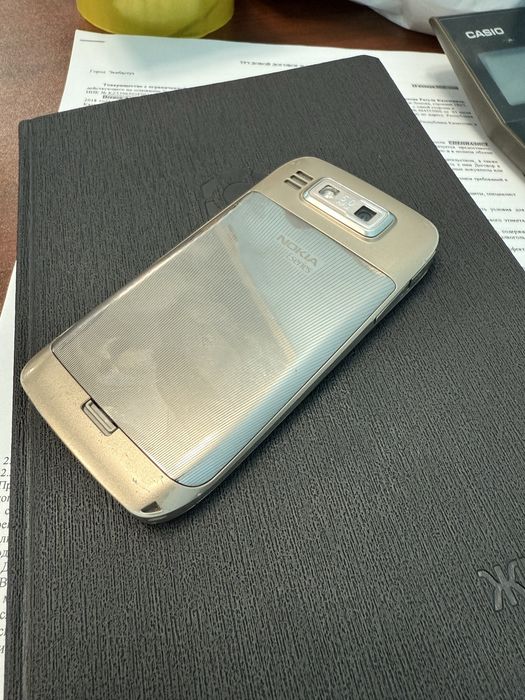 Продам легендарный раритетный Нокиа е72 в оригинале