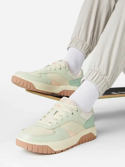 Кроссовки 39 размера обмен