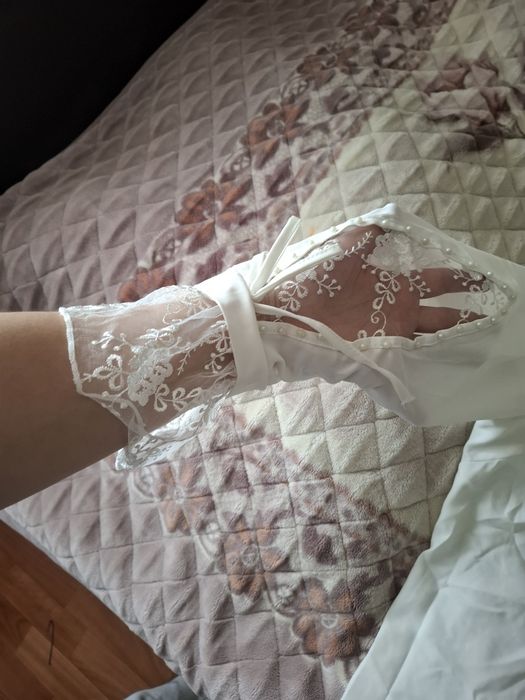 Срочно продам женские вещи