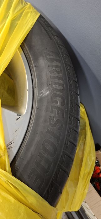 Комплект оригинални джанти Jeep 20" с летни и зимни гуми на 3г.