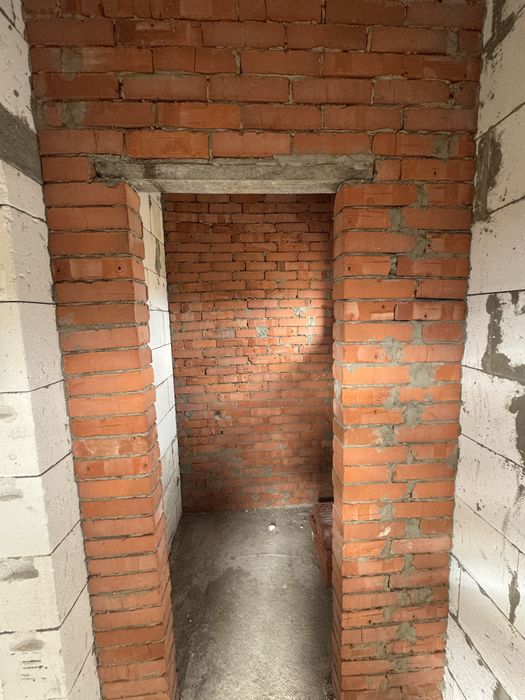 Продам строение, дом под коммерцию